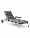 Ligbed met verstelbare rugleuning en zijtafel van aluminium en stof lichtgrijs 200 x 70 x 30cm